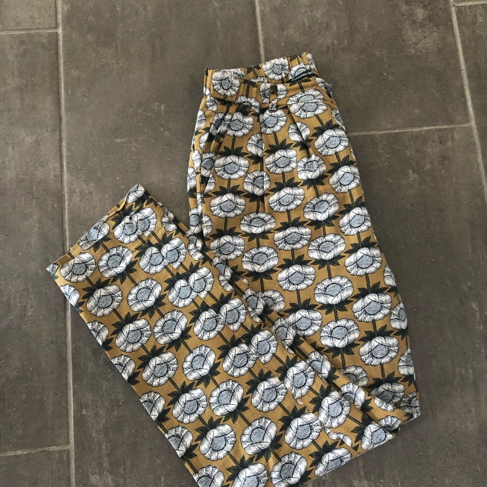 Monoprix Ladies cotton/linen floral print pants